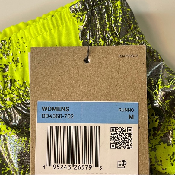 Nike Air Women's 3" Running Shorts Volt Size S,M,XL - Picture 11 of 12